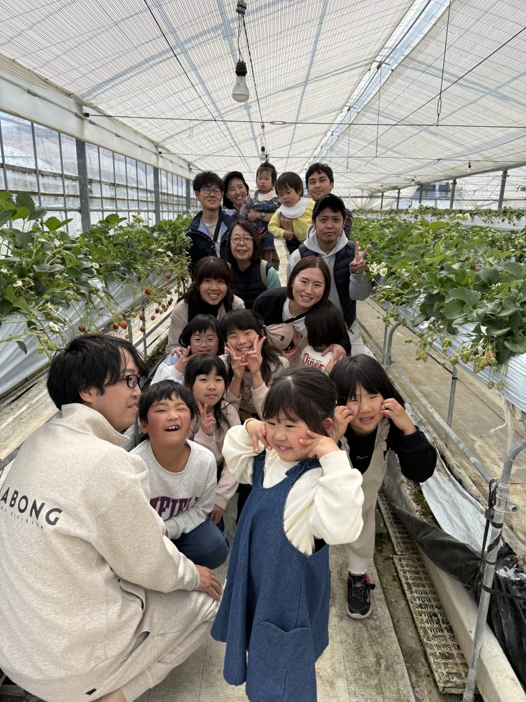 桑名のいちご狩り体験|多度グリーンファーム